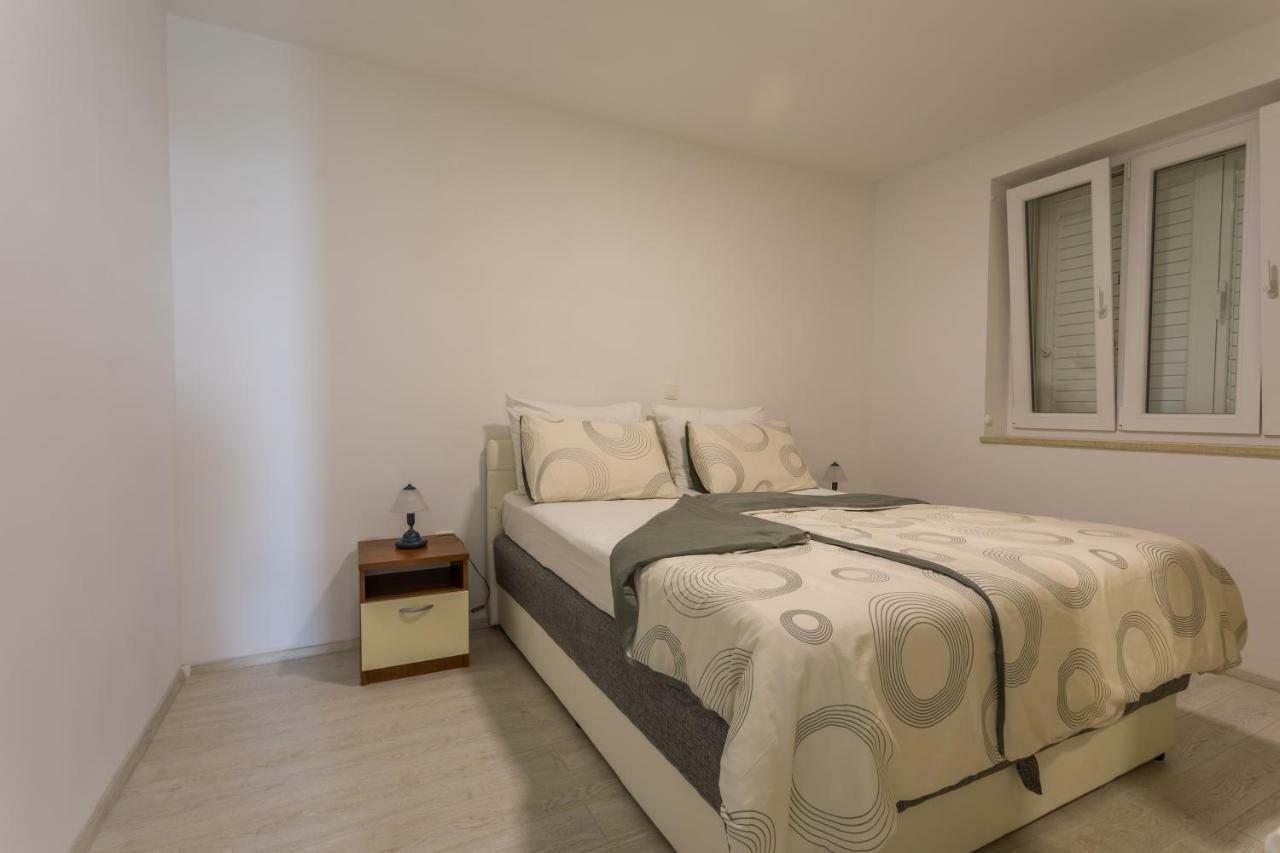 Apartmani Marija Jakir 브렐라 외부 사진