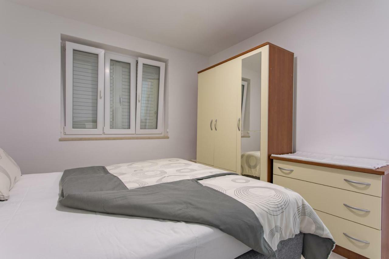 Apartmani Marija Jakir 브렐라 외부 사진