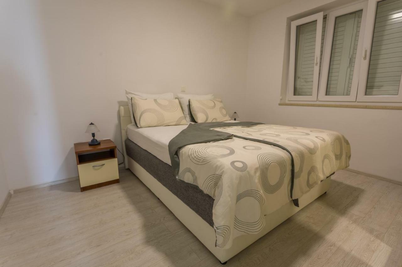 Apartmani Marija Jakir 브렐라 외부 사진