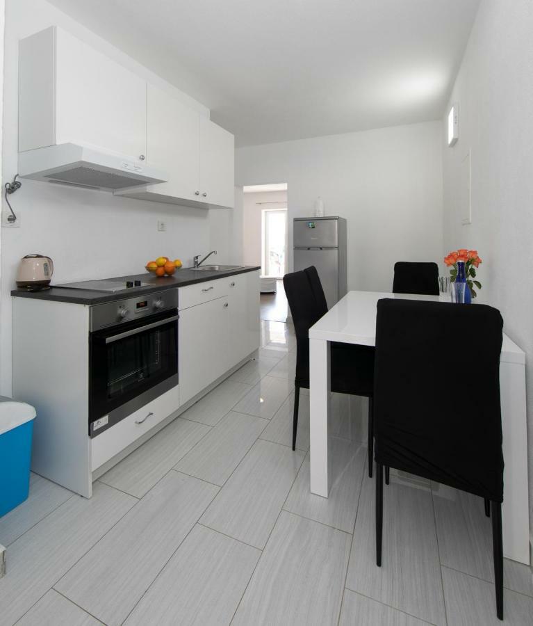 Apartmani Marija Jakir 브렐라 외부 사진