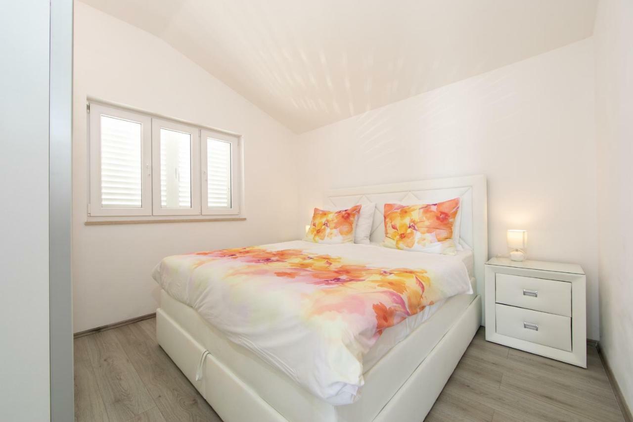 Apartmani Marija Jakir 브렐라 외부 사진